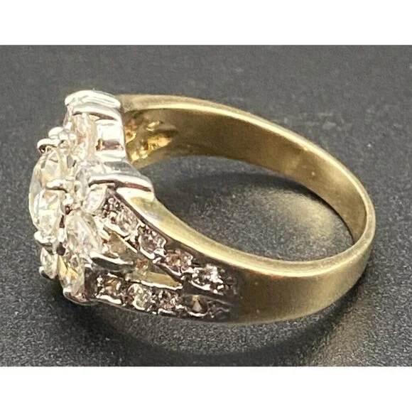 ROMAN Ring Yellow Gold Plated Women's Sz 9 CZ Flower Cluster Tests 10k Plated - Picture 3 of 10